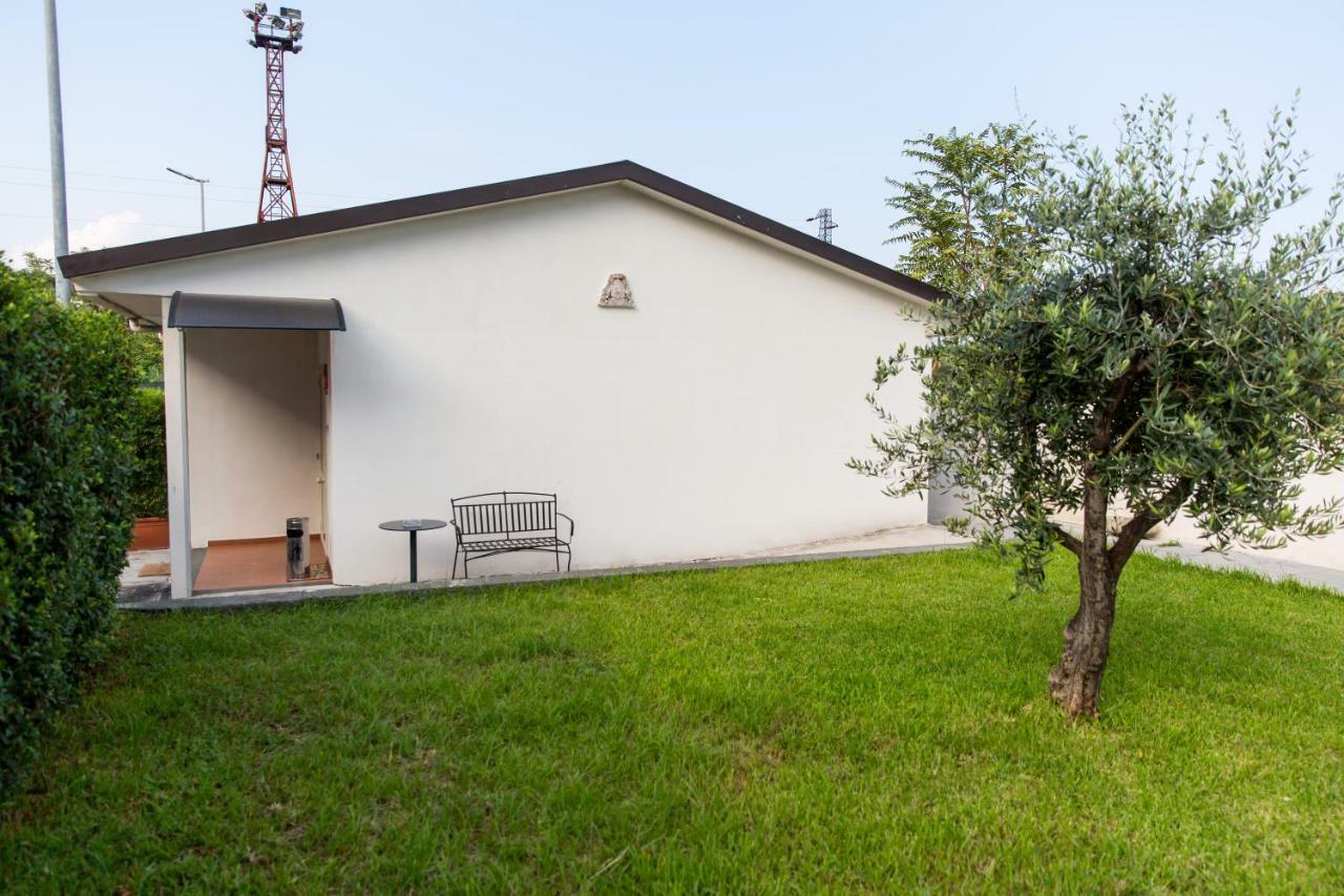 Veda Elegant Rooms Fiumefreddo di Sicilia Exterior photo