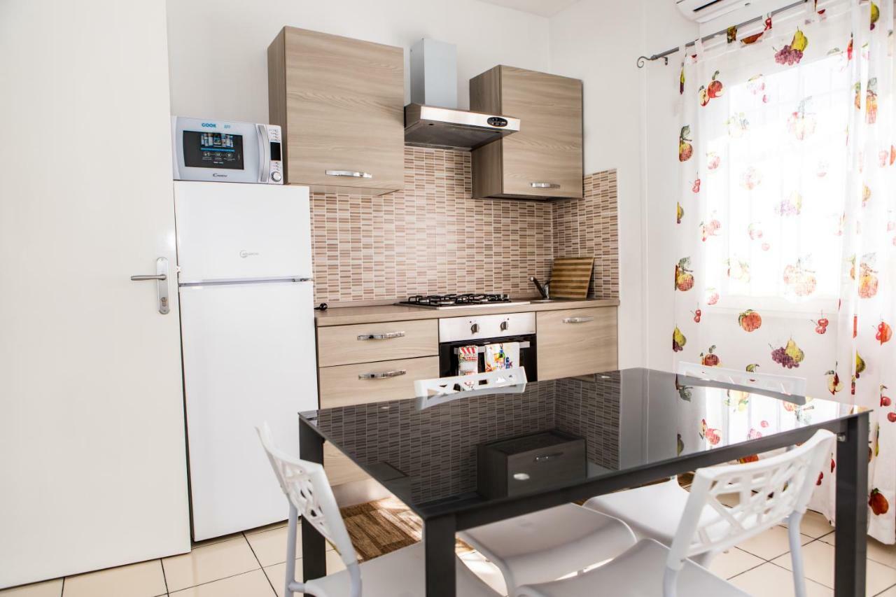 Veda Elegant Rooms Fiumefreddo di Sicilia Exterior photo