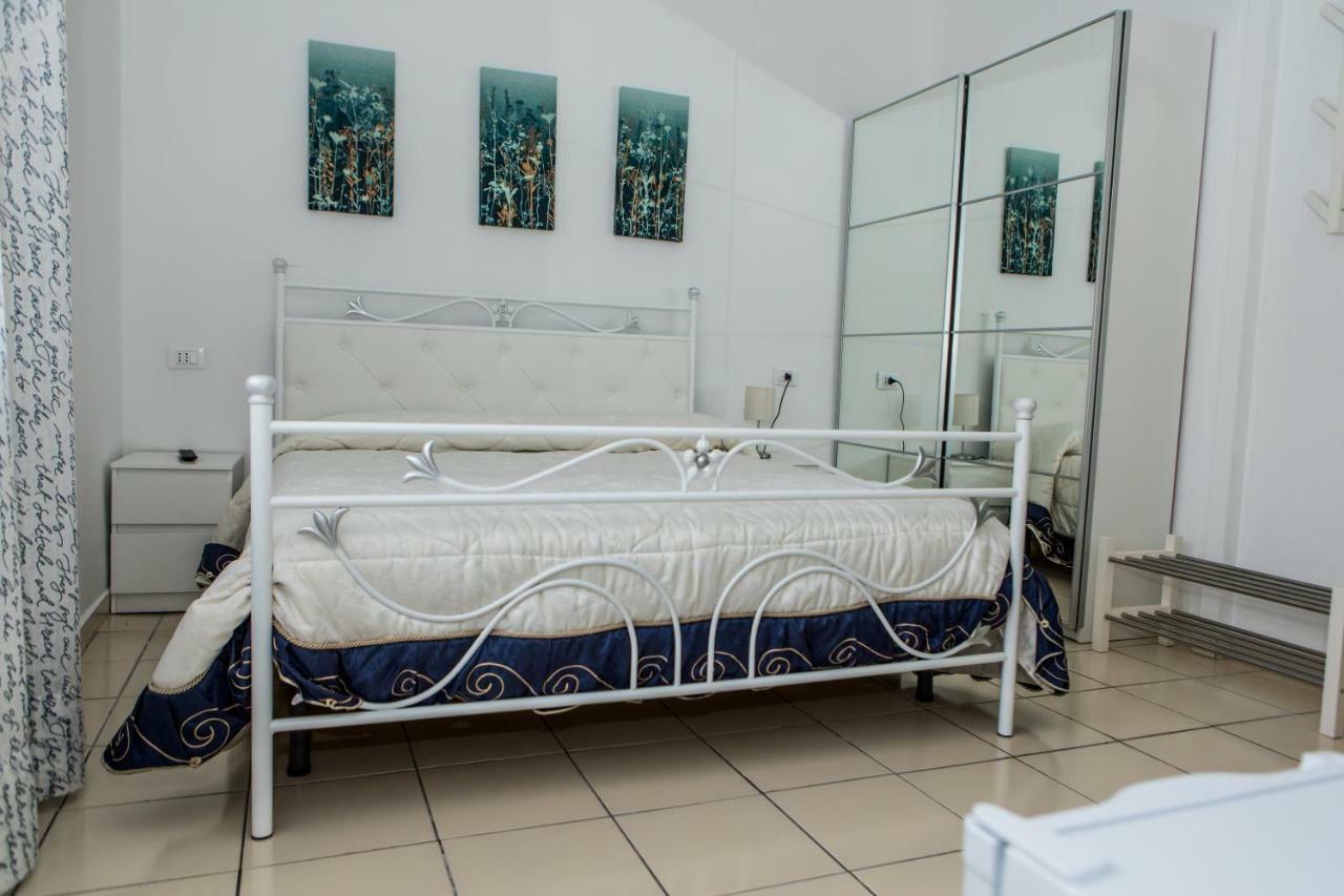 Veda Elegant Rooms Fiumefreddo di Sicilia Exterior photo